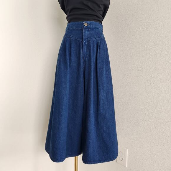Wrangler Denim - Vintage 70s Wrangler Dark Wash Denim High Waisted Crop Jeans Gaucho Culottes